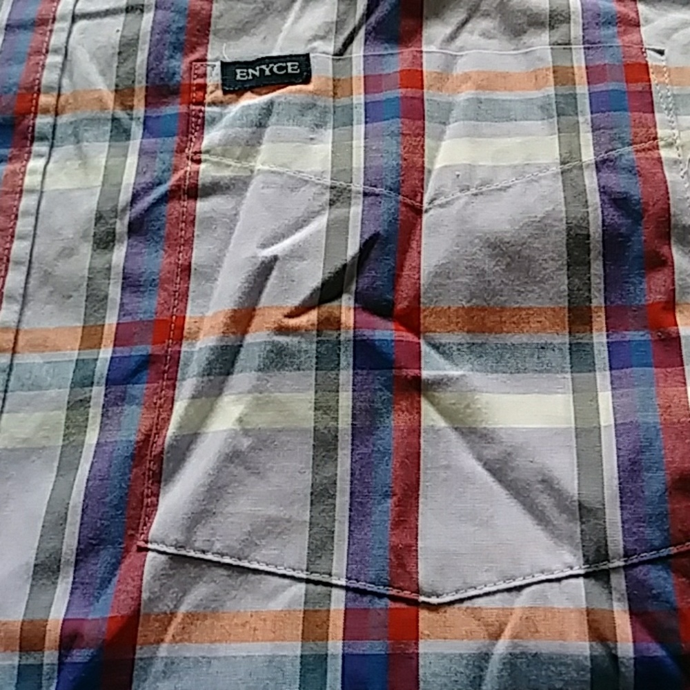 Shirt - Picture 2 of 5